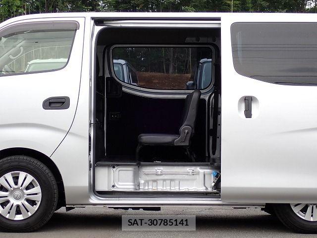 Nissan Caravan 2022-06 8523977-3