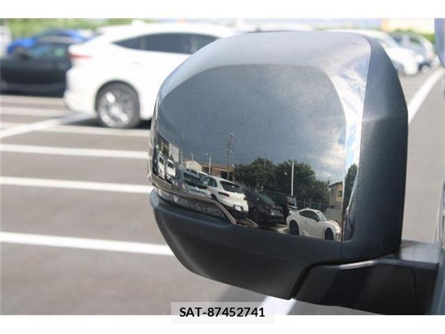 Nissan Caravan 2023-07 8523978-16