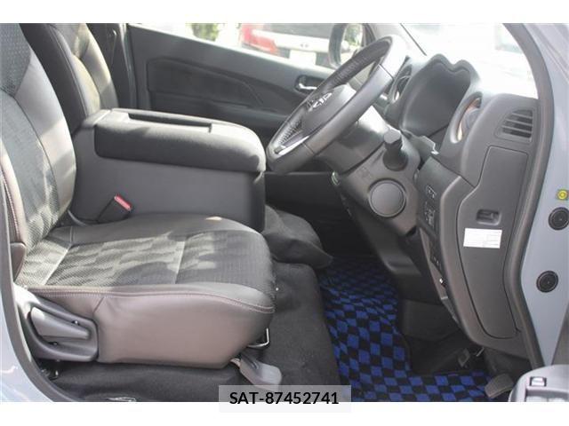 Nissan Caravan 2023-07 8523978-26