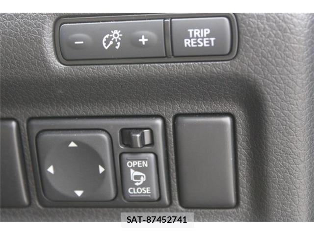 Nissan Caravan 2023-07 8523978-3