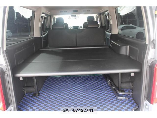 Nissan Caravan 2023-07 8523978-4