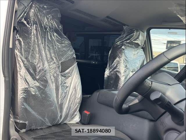 Nissan Caravan 2025-06 8626098-13