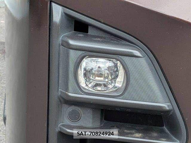 Nissan Caravan 2022-08 8626102-23