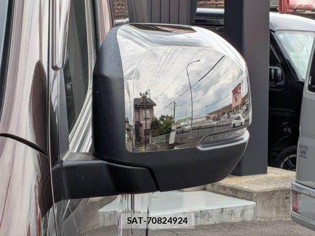 Nissan Caravan 2022-08 8626102-24