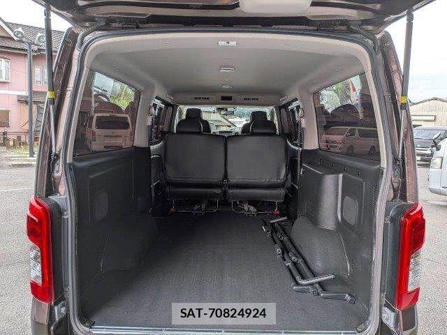 Nissan Caravan 2022-08 8626102-8