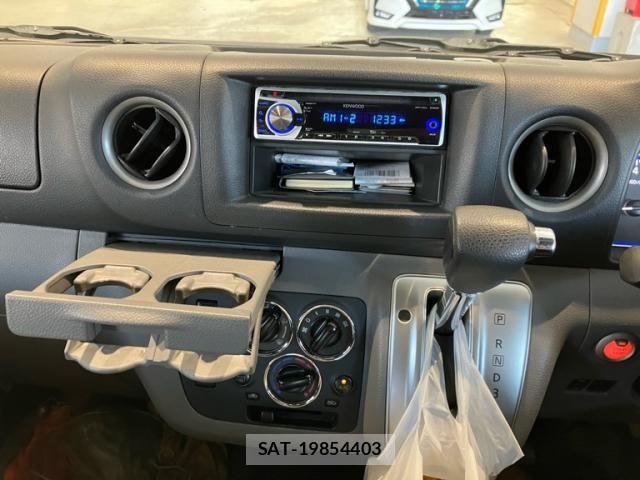 Nissan Caravan 2015-03 8626101-17