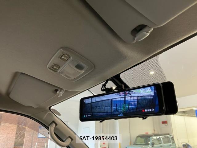 Nissan Caravan 2015-03 8626101-18