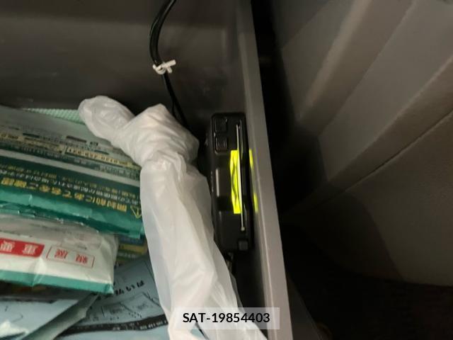 Nissan Caravan 2015-03 8626101-20