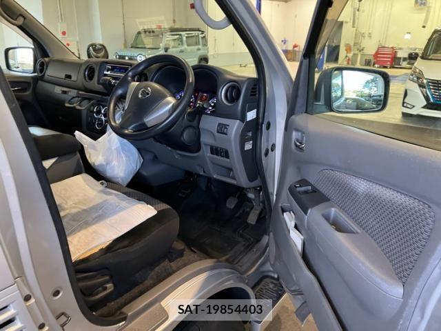 Nissan Caravan 2015-03 8626101-5