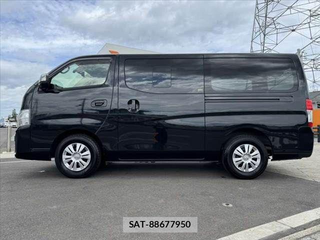 Nissan Caravan 2022-03 8658344-10