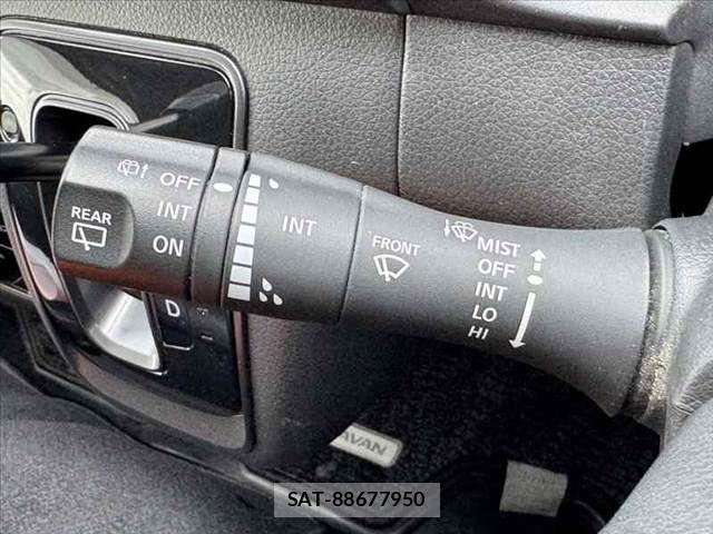 Nissan Caravan 2022-03 8658344-24