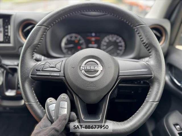 Nissan Caravan 2022-03 8658344-4