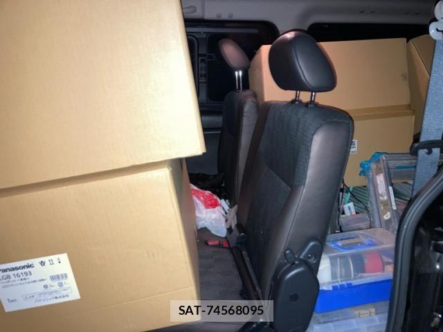 Nissan Caravan 2022-11 8658346-16