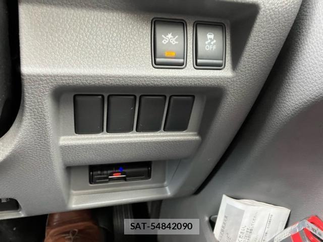 Nissan Caravan 2018-03 8658347-16
