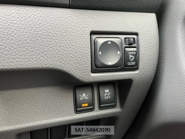 Nissan Caravan 2018-03 8658347-17
