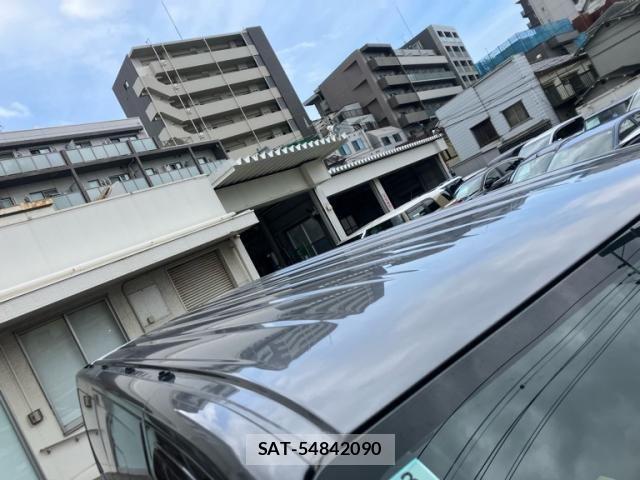 Nissan Caravan 2018-03 8658347-2