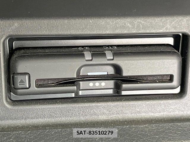 Nissan Caravan 2021-11 8658345-5
