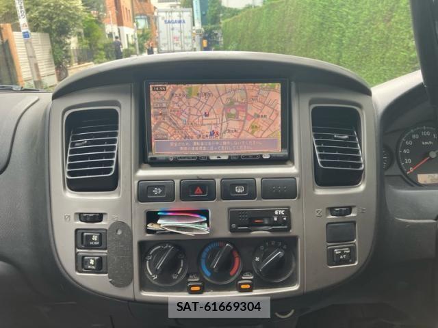 Nissan Caravan 2008-09 8741081-19