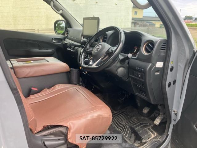 Nissan Caravan 2023-06 8741078-11