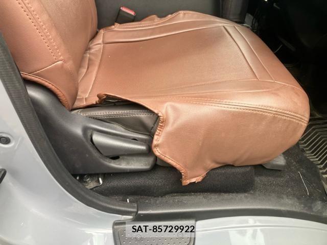 Nissan Caravan 2023-06 8741078-13