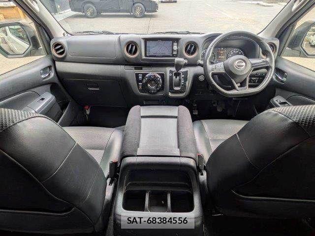 Nissan Caravan 2022-01 8741079-2