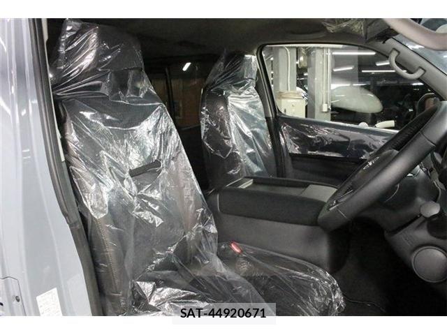 Nissan Caravan 2026-08 8741076-28