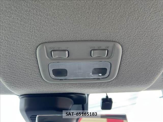 Nissan Caravan 2024-10 8779695-20