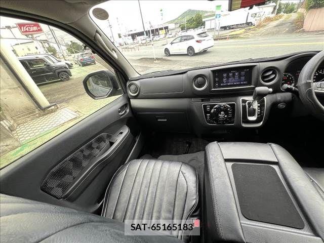 Nissan Caravan 2024-10 8779695-25
