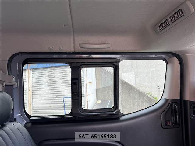 Nissan Caravan 2024-10 8779695-28