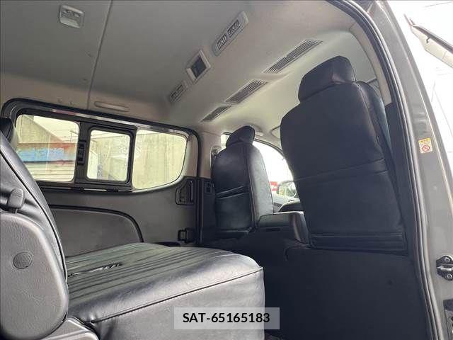 Nissan Caravan 2024-10 8779695-29