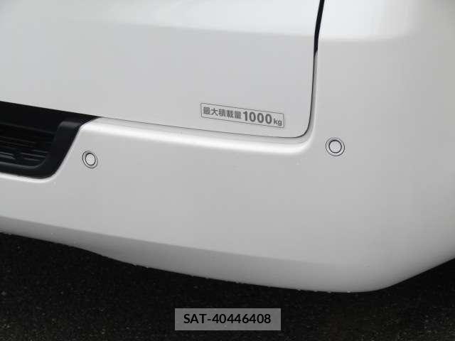 Nissan Caravan 2021-10 8795455-13