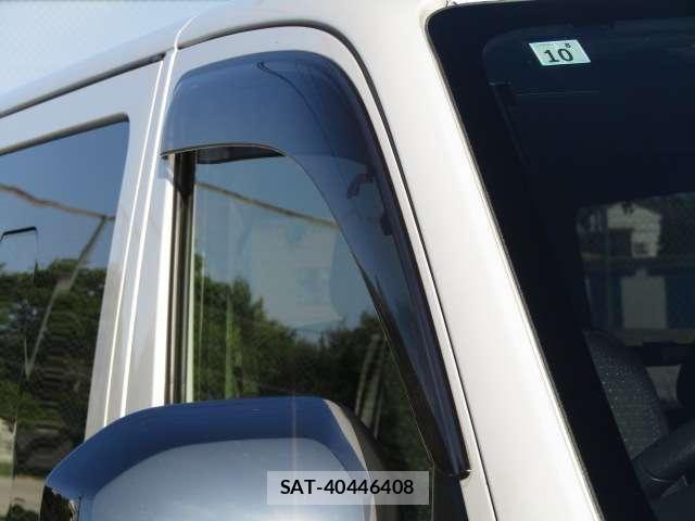 Nissan Caravan 2021-10 8795455-14