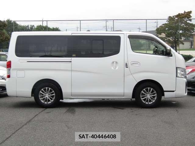 Nissan Caravan 2021-10 8795455-25