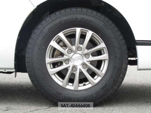 Nissan Caravan 2021-10 8795455-26