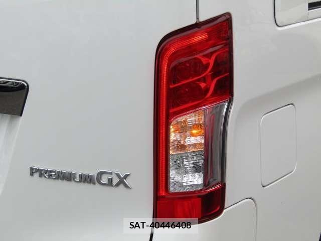 Nissan Caravan 2021-10 8795455-29