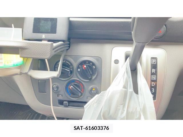 Nissan Caravan 2021-03 8879017-11