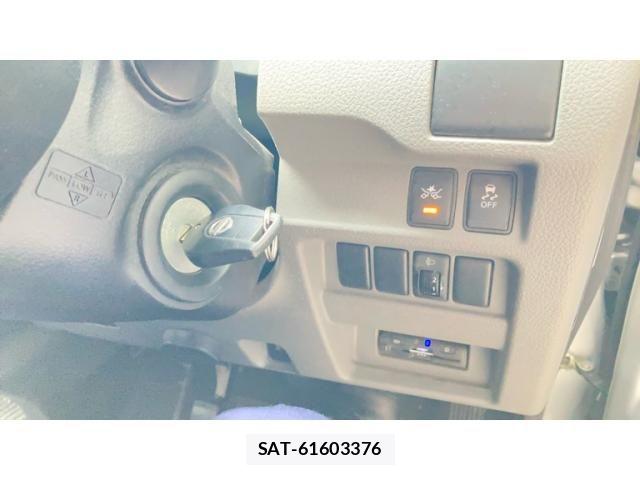 Nissan Caravan 2021-03 8879017-13