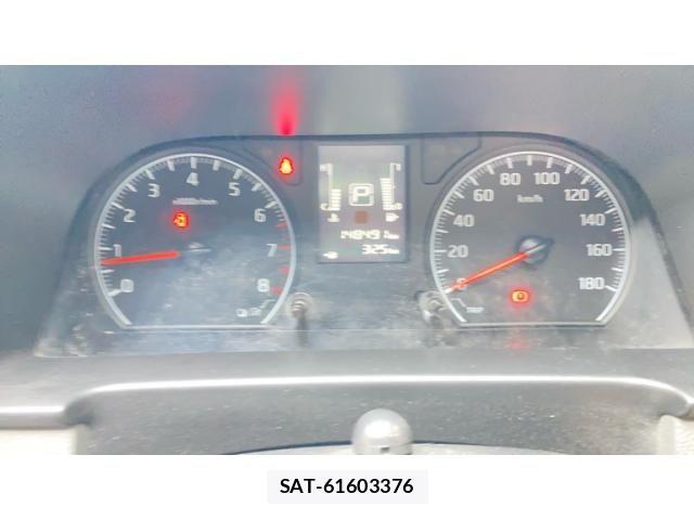 Nissan Caravan 2021-03 8879017-7