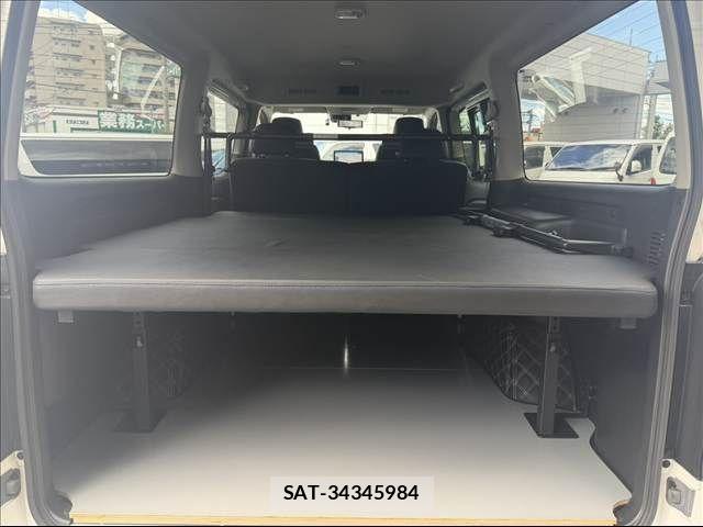 Nissan Caravan 2023-09 8879012-19