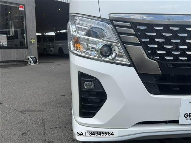 Nissan Caravan 2023-09 8879012-4