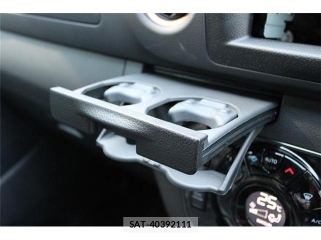 Nissan Caravan 2026-05 8879015-5