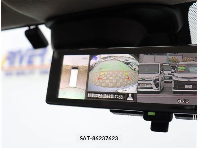 Nissan Caravan 2025-04 8879013-6