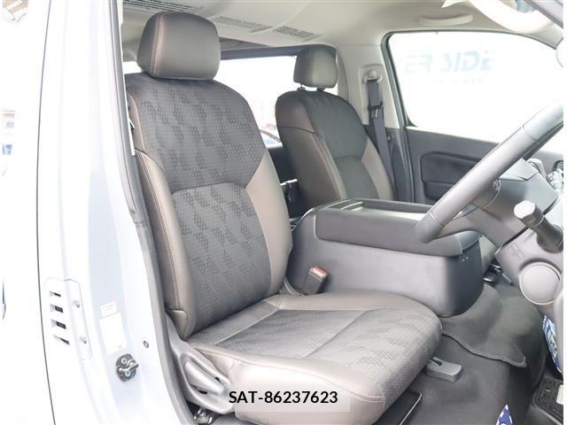 Nissan Caravan 2025-04 8879013-11