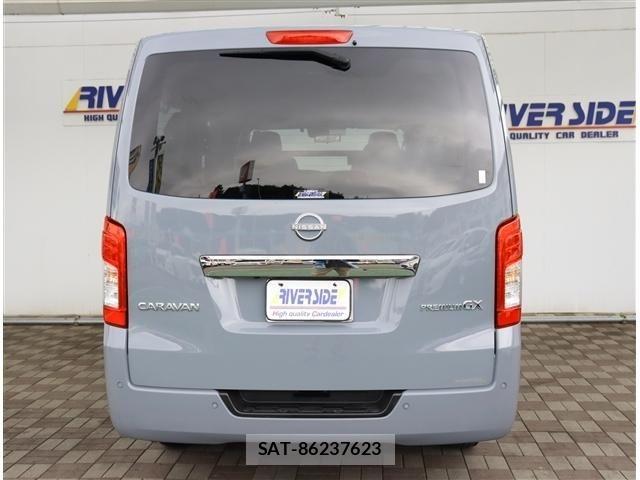 Nissan Caravan 2025-04 8879013-18