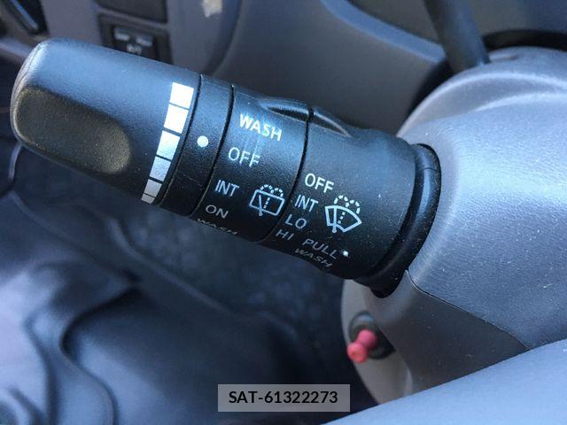 Nissan Caravan 2003-09 8879018-14