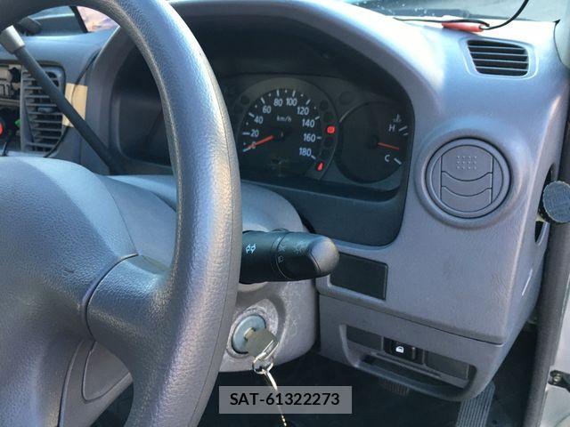 Nissan Caravan 2003-09 8879018-16