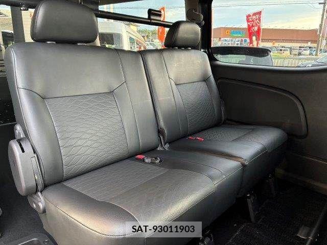 Nissan Caravan 2024-03 8883394-10