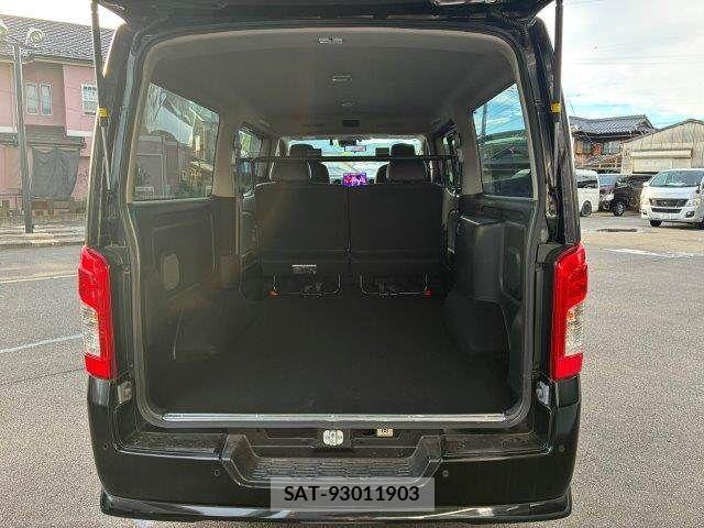 Nissan Caravan 2024-03 8883394-11