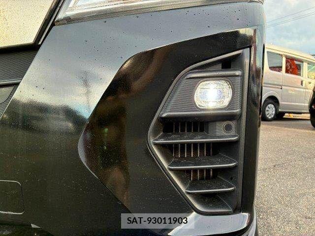 Nissan Caravan 2024-03 8883394-14