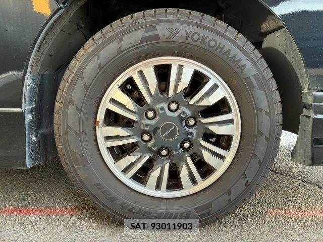 Nissan Caravan 2024-03 8883394-15